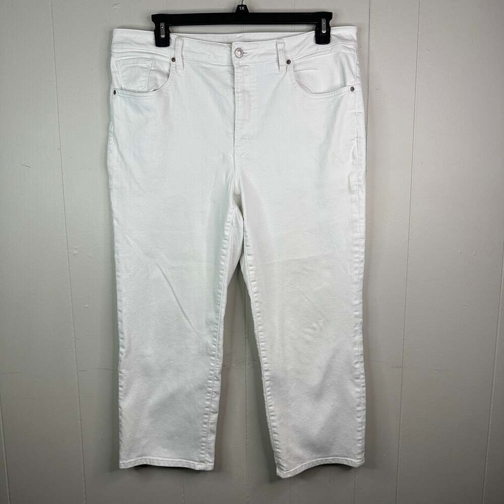Chicos White Denim Cropped Jeans Sz 3 Womens 16 Straight Leg Resort Classic